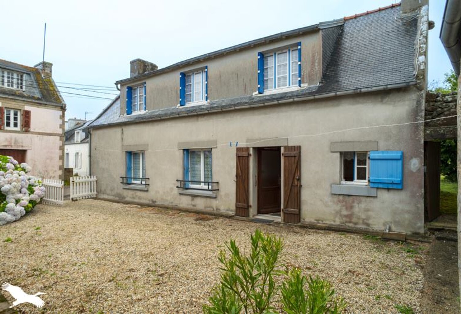 Maison en pierre de 5 pièces principales — photo 1
