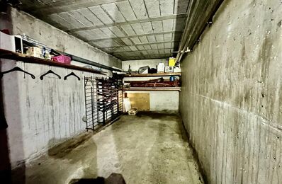 vente garage 22 420 € à proximité de Saint-Germain-du-Puch (33750)