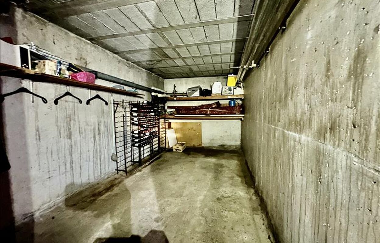 garage  pièces  m2 à vendre à Lormont (33310)