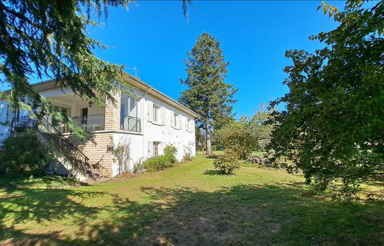 maison 6 pièces 139 m2 à vendre à Saint-Seurin-sur-l'Isle (33660)