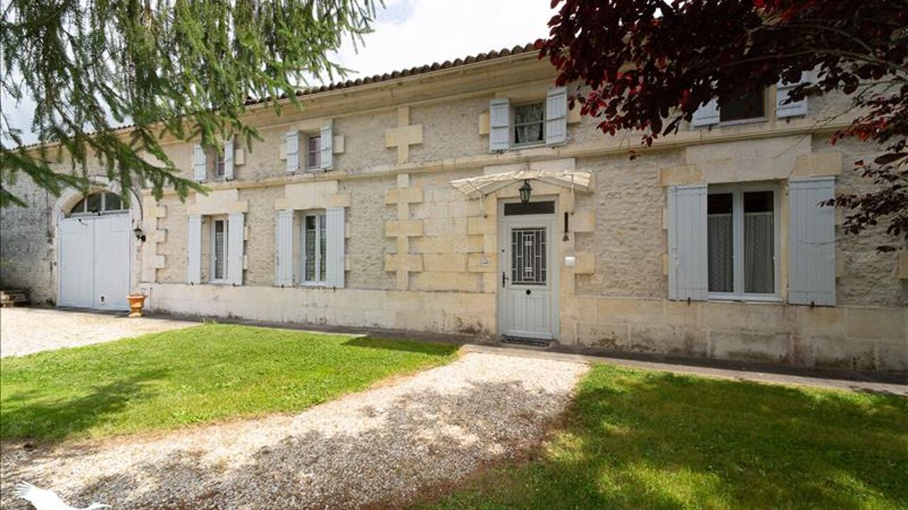 maison 7 pièces 298 m2 à vendre à Messac (17130)