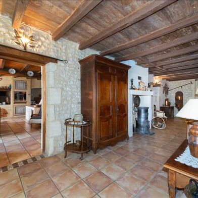 Maison 7 pièces 337600 €