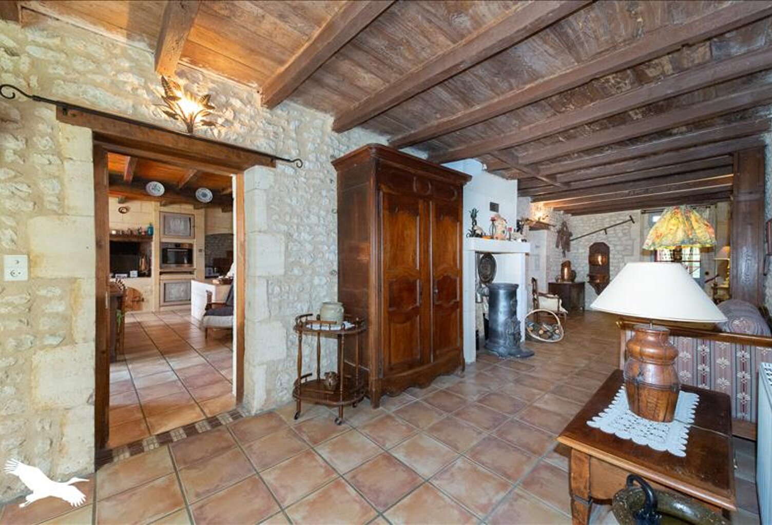 Charentaise de 7 pièces principales — photo 1