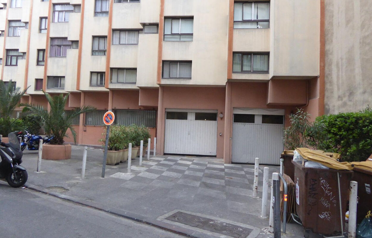 garage  pièces 13 m2 à louer à Marseille 6 (13006)