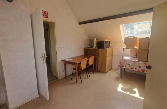 CORPS DE FERME, SITUE DANS UN ENVIRONNEMENT CALME SUR LA COMMUNE — photo 2