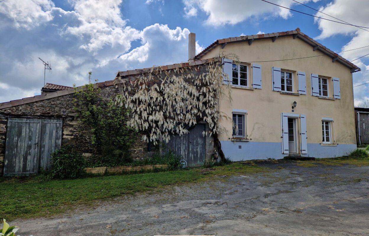 maison 8 pièces 150 m2 à vendre à Pouzauges (85700)