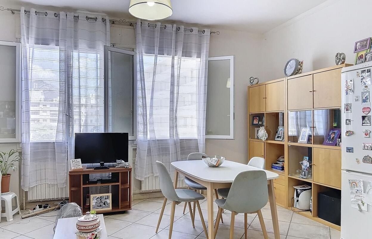 appartement 2 pièces 52 m2 à vendre à Toulon (83200)