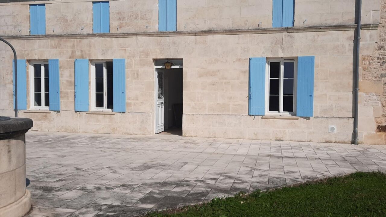 maison 6 pièces 210 m2 à vendre à Nieul-le-Virouil (17150)