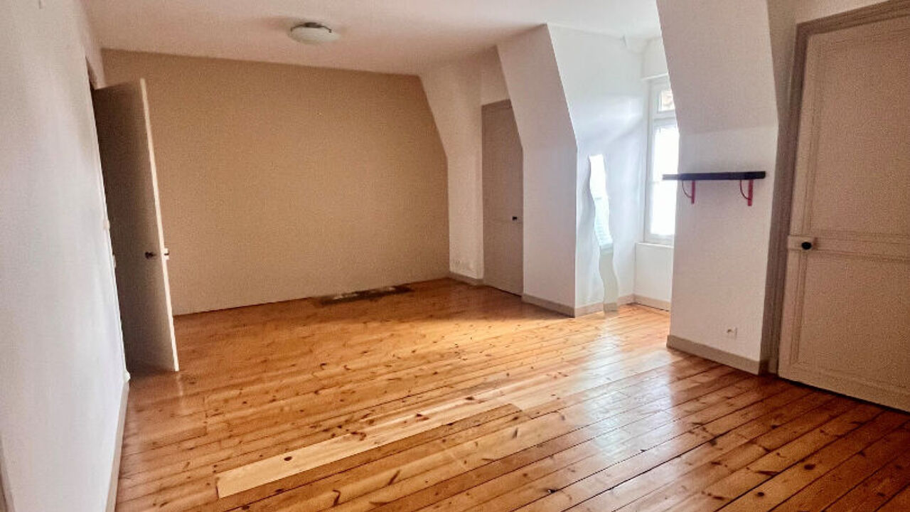 appartement 5 pièces 124 m2 à louer à Poitiers (86000)