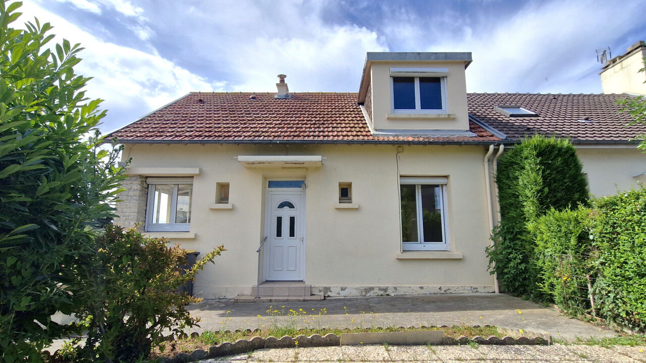 maison 6 pièces 90 m2 à vendre à Carpiquet (14650)