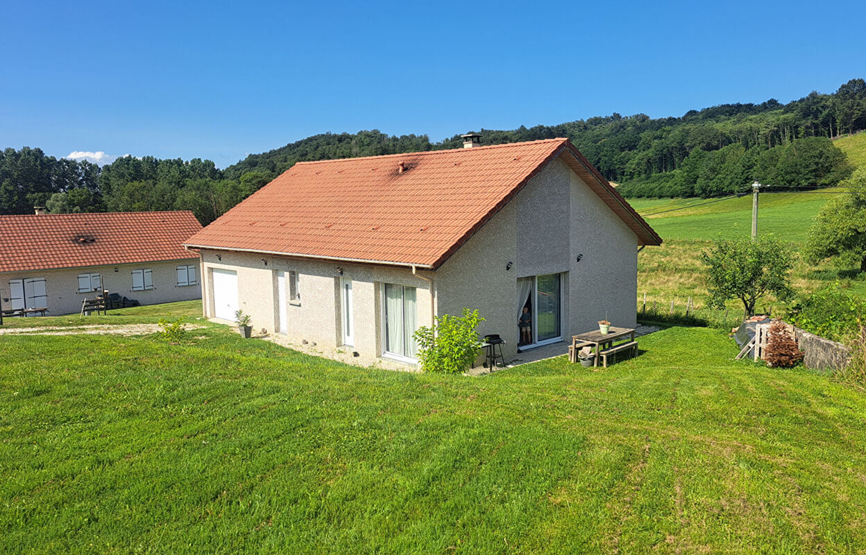 maison 4 pièces 86 m2 à vendre à La Batie-Divisin (38490)