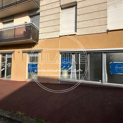 Commerce  130800 €