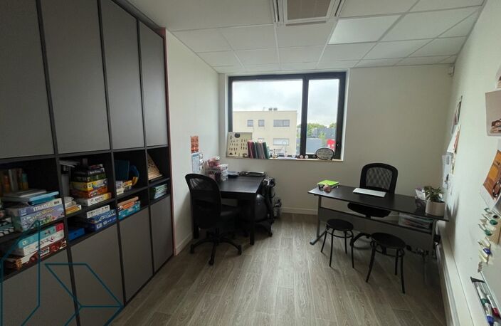 Bureau — photo 2