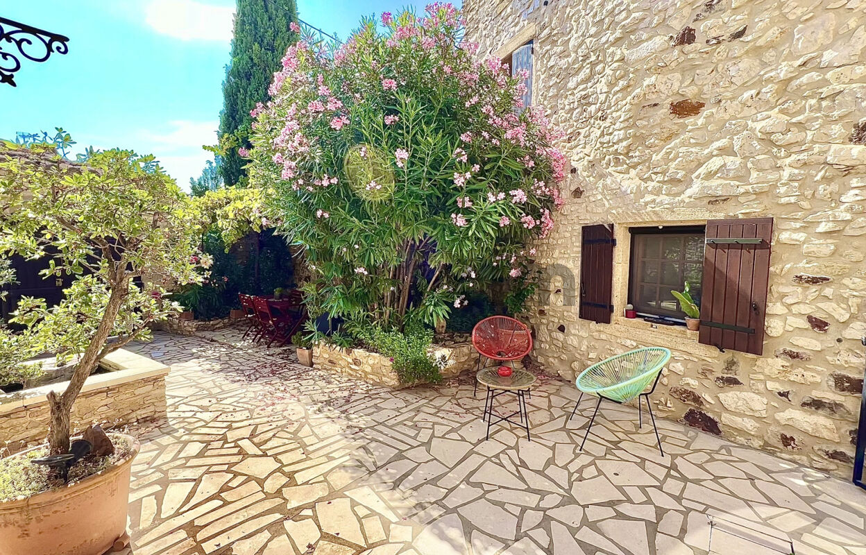 maison 10 pièces 300 m2 à vendre à Uzès (30700)