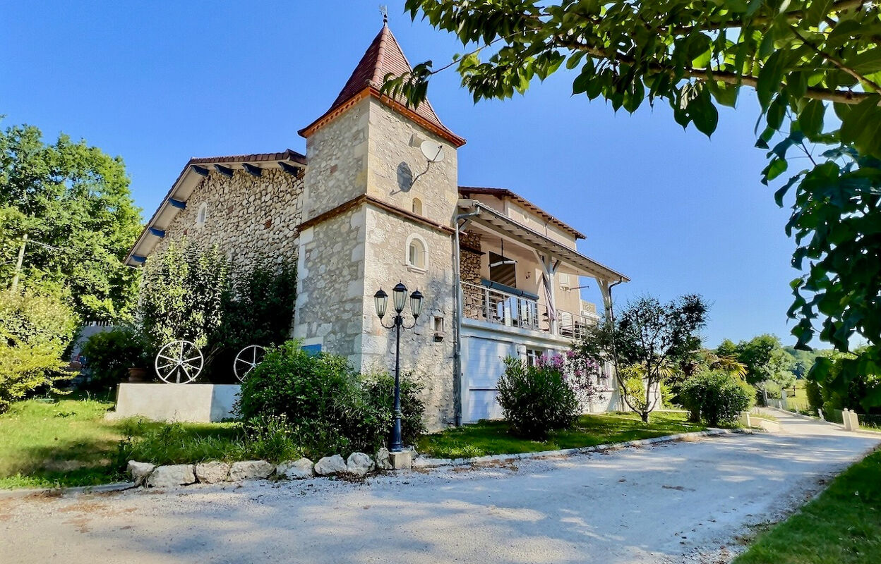 maison 10 pièces 409 m2 à vendre à Laroque-Timbaut (47340)