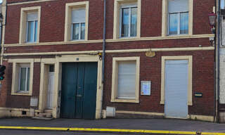 Commerce  127 m² à louer à Saint-Just-en-Chaussée (60130)