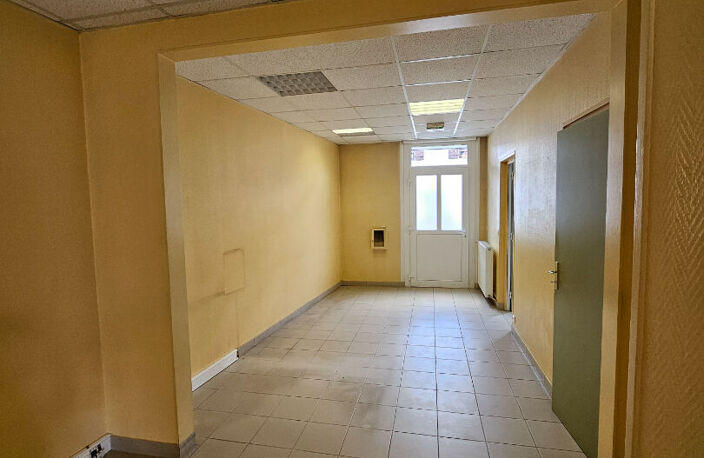 LOCATION LOCAL PROFESSIONNEL DE 127M2 — photo 4