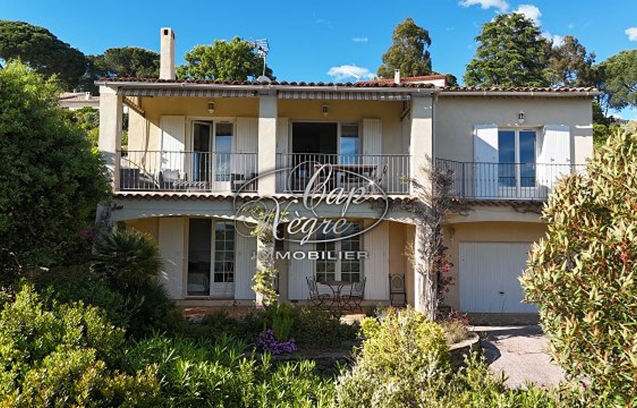 maison 6 pièces 158 m2 à vendre à Le Lavandou (83980)