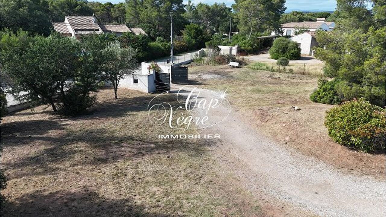 terrain  pièces 806 m2 à vendre à Le Cannet-des-Maures (83340)