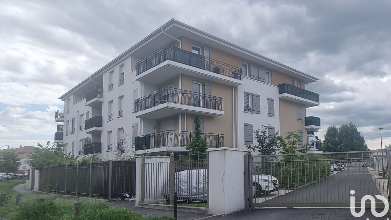 appartement 3 pièces 62 m2 à vendre à Corbeil-Essonnes (91100)