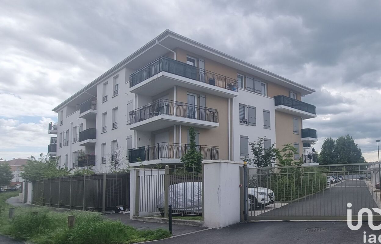 appartement 3 pièces 62 m2 à vendre à Corbeil-Essonnes (91100)