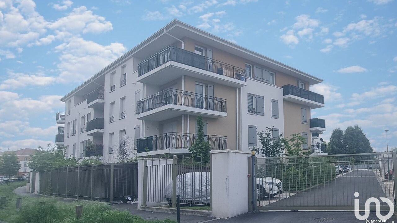 appartement 3 pièces 62 m2 à vendre à Corbeil-Essonnes (91100)