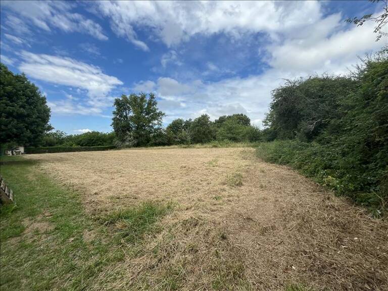 Terrain à construire  1694 m²  — photo 1