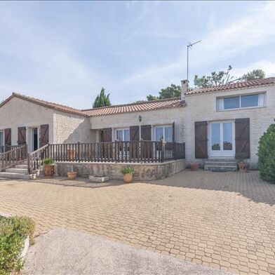 Maison 5 pièces 258 m²