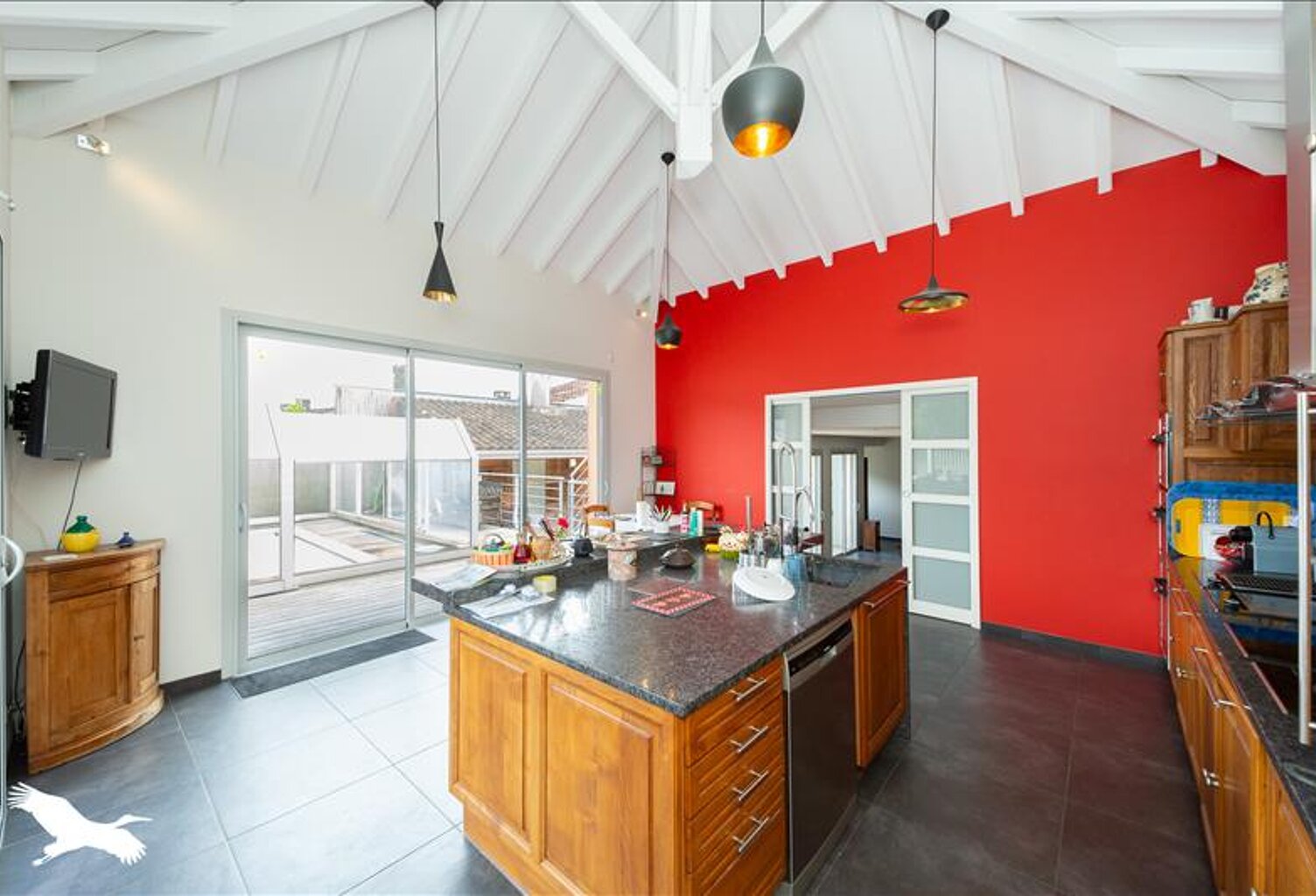 Maison en pierre de 6 pièces principales — photo 1