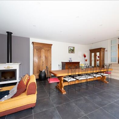 Maison 6 pièces 451500 €