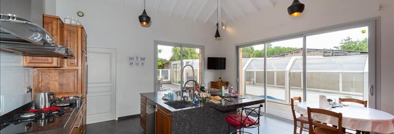 Maison 6 Pièces 270 m² à vendre à Cavignac (33620)