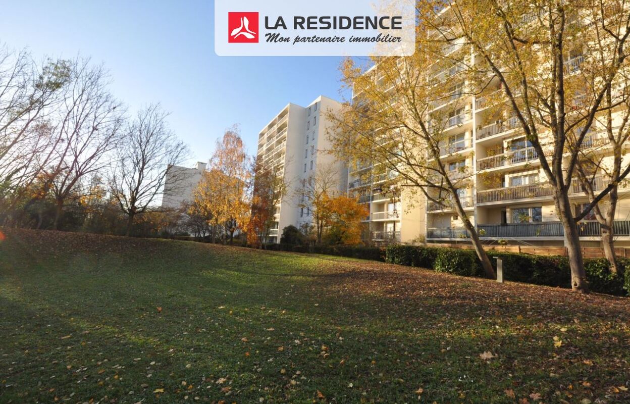 appartement 2 pièces 52 m2 à vendre à Cergy (95000)