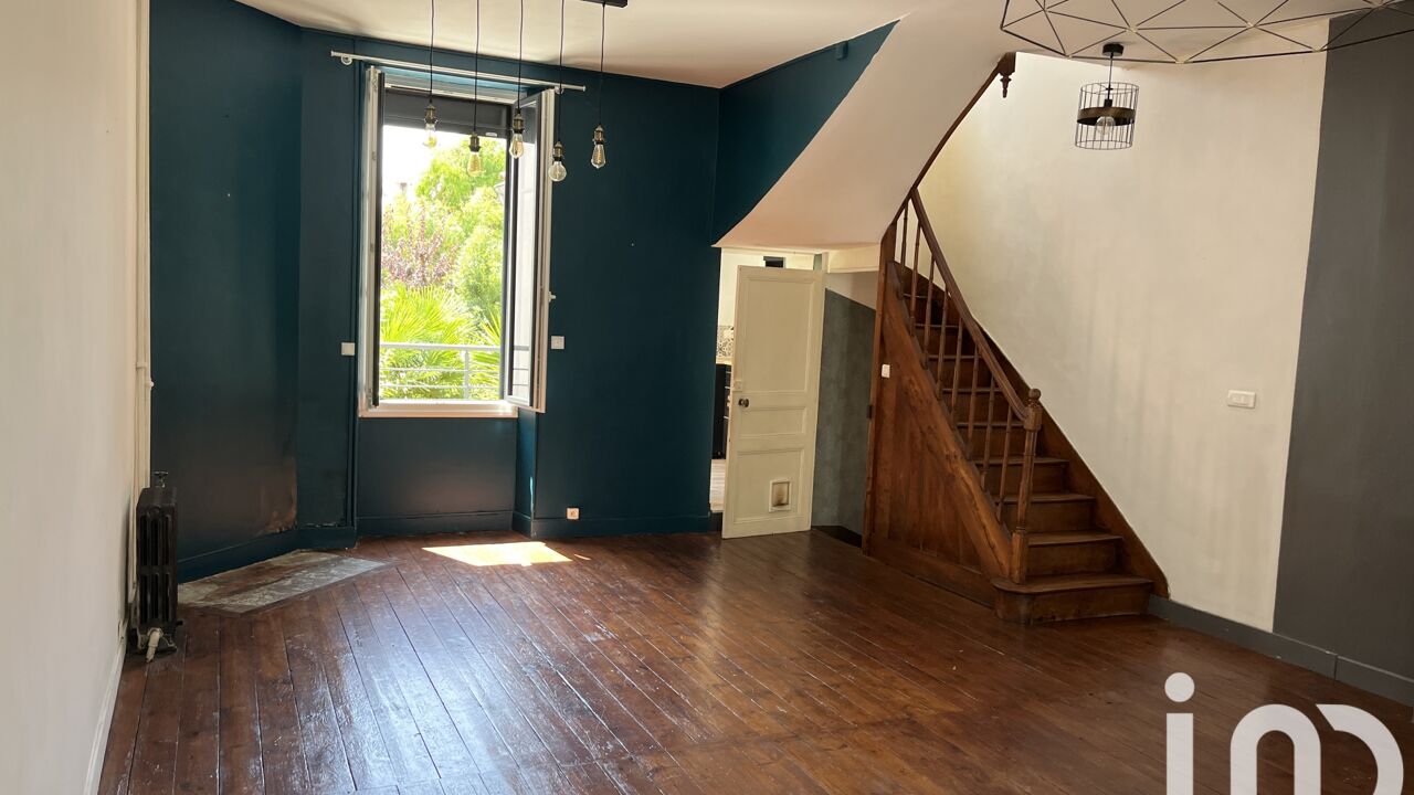 maison 5 pièces 111 m2 à vendre à Saintes (17100)