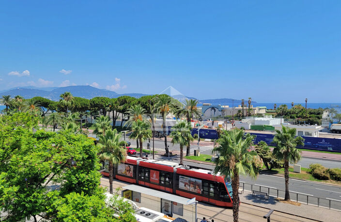 A VENDRE A NICE  OUEST UN APPARTEMENT 3 PIECES 73 m2  - VUE M... — photo 5