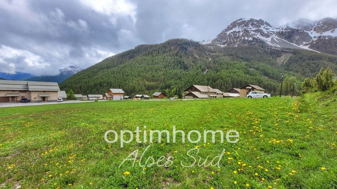 terrain  pièces 2296 m2 à vendre à Arvieux (05350)