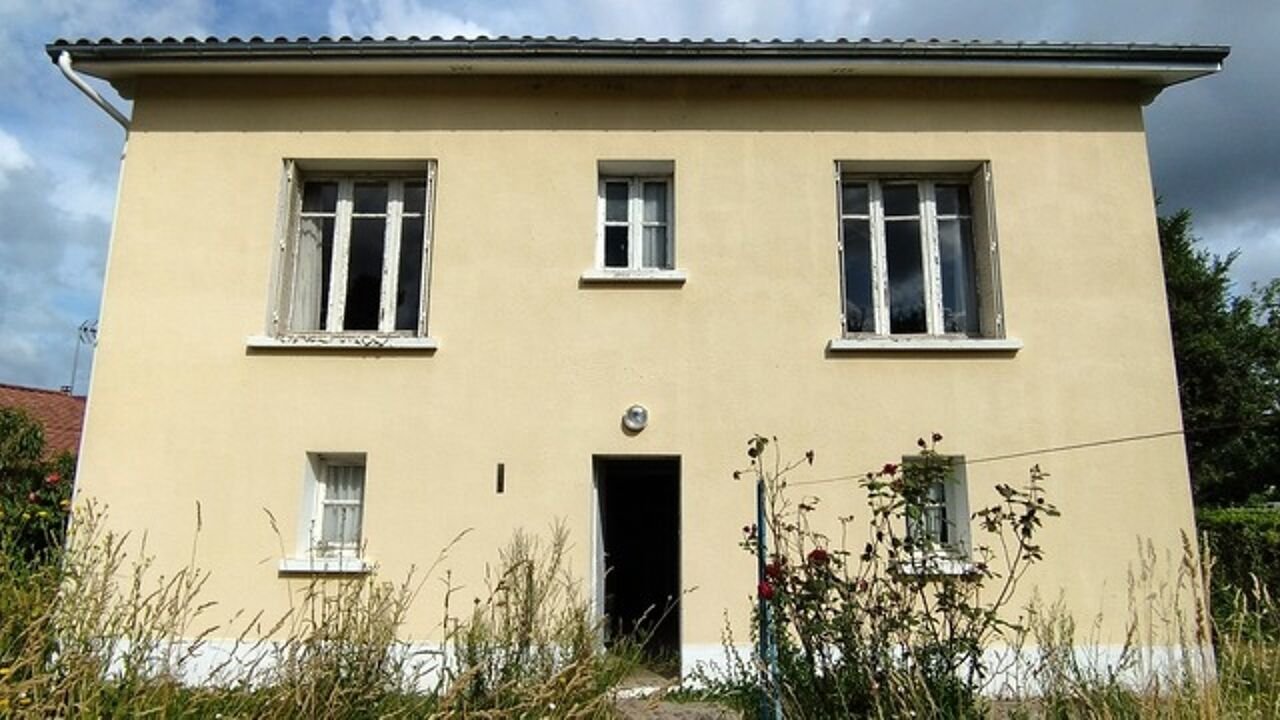 maison 6 pièces 68 m2 à vendre à La Rochefoucauld (16110)