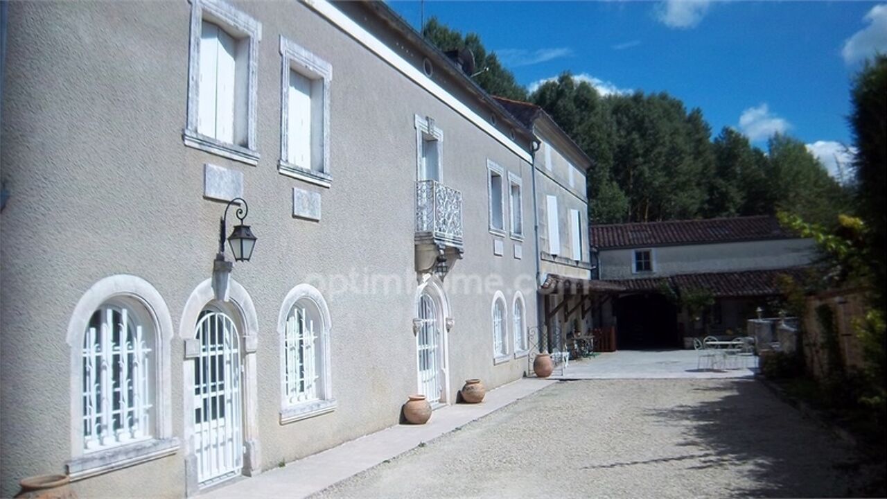 maison 7 pièces 288 m2 à vendre à Saint-Sulpice-de-Cognac (16370)