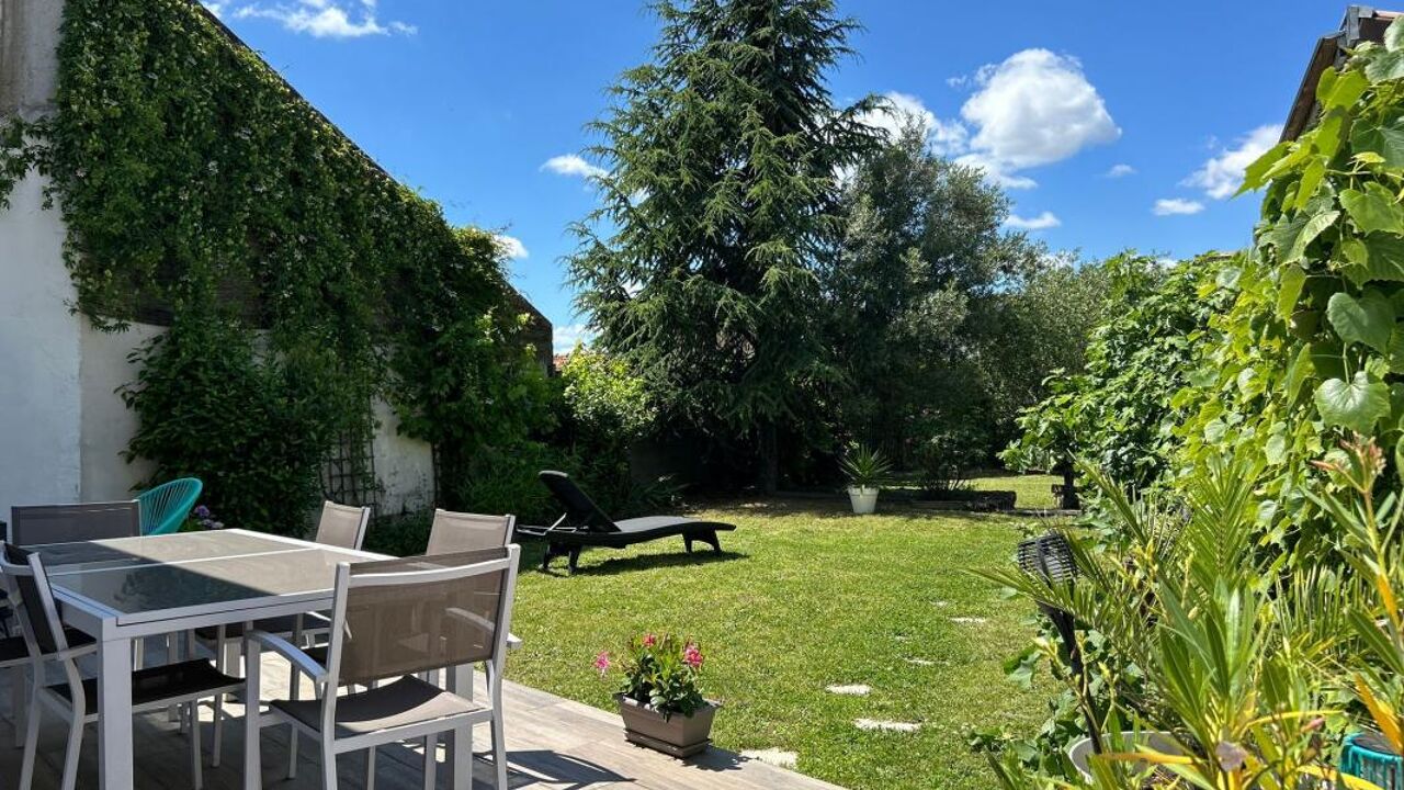 maison 5 pièces 134 m2 à vendre à Yvrac (33370)