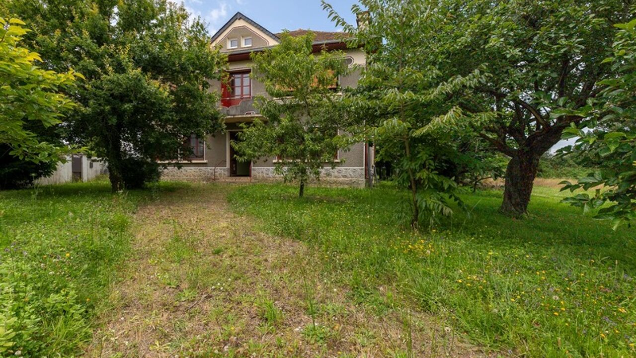 maison 8 pièces 190 m2 à vendre à Escoubès (64160)