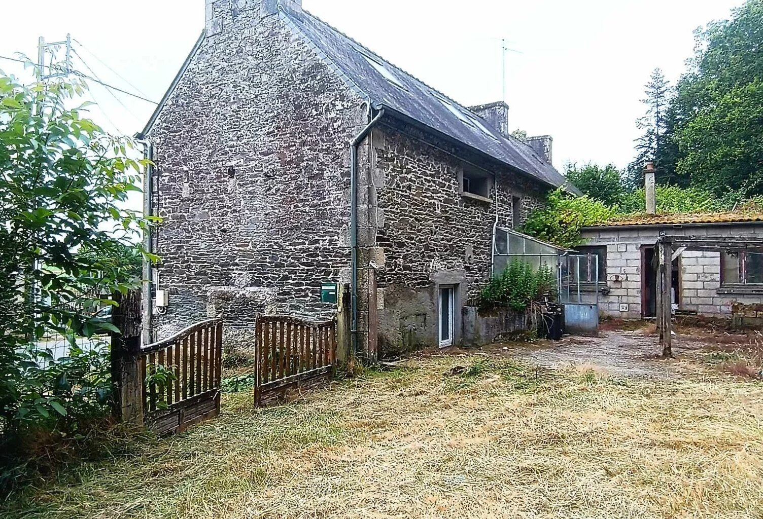 PONTIVY-STIVAL - MAISON EN PIERRE - 5 CHAMBRES A PROXIMITÉ DU CANAL — photo 1