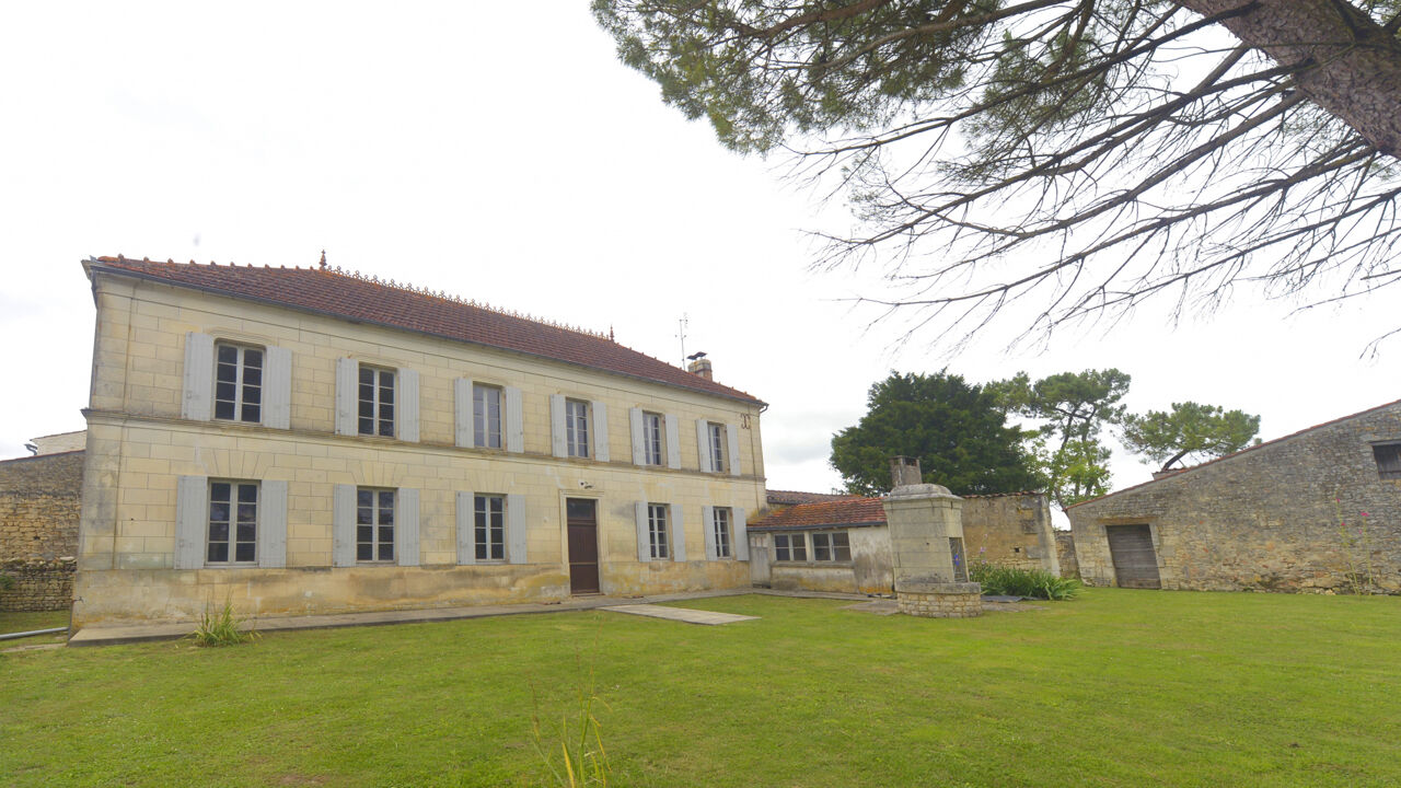 maison 5 pièces 180 m2 à vendre à Meursac (17120)