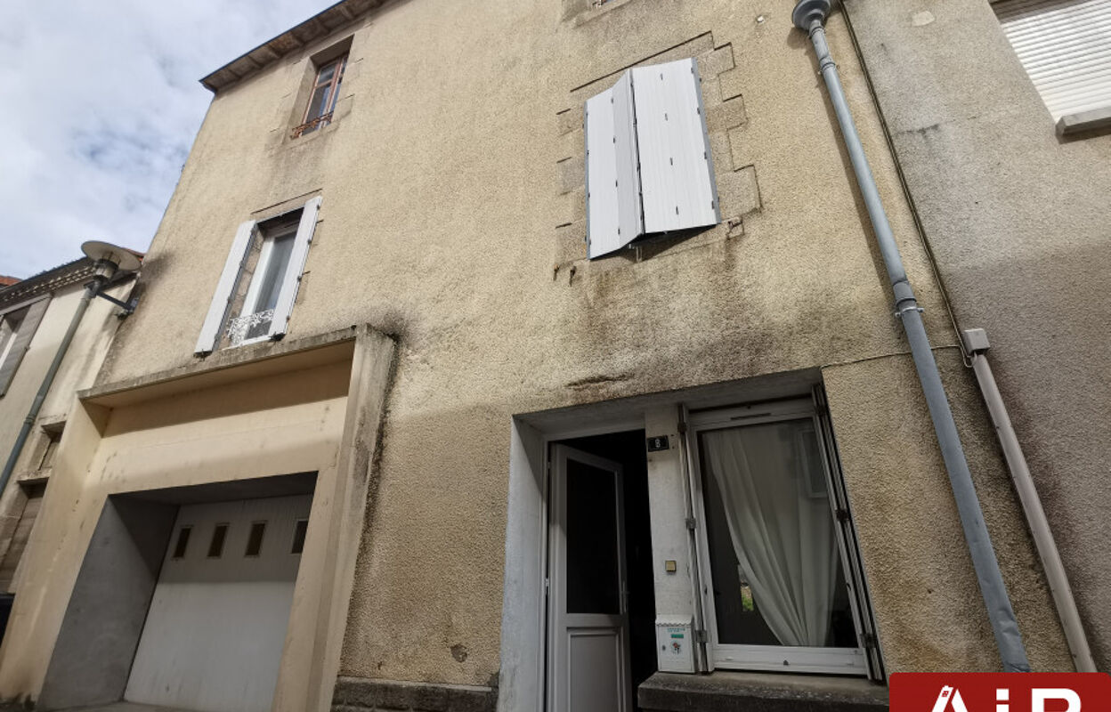 maison 7 pièces 154 m2 à vendre à Saint-Laurent-sur-Sèvre (85290)