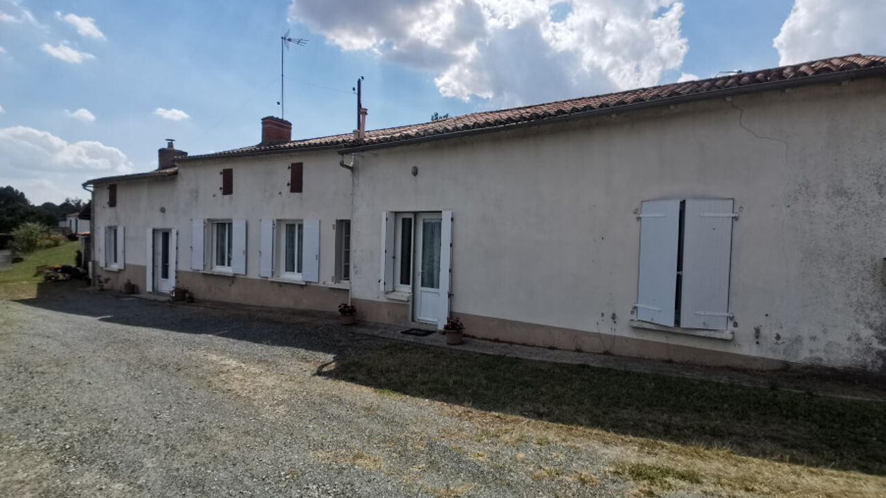 maison 7 pièces 140 m2 à vendre à Les Herbiers (85500)