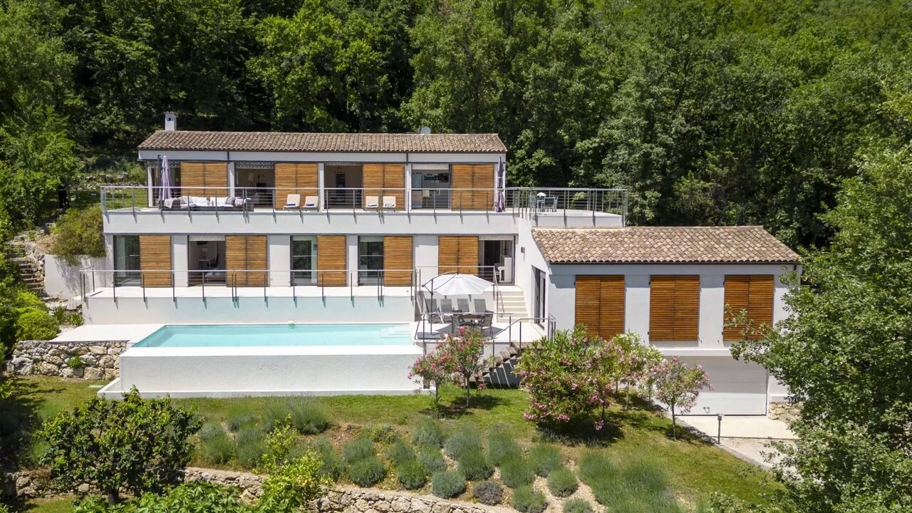 maison 8 pièces 334 m2 à vendre à Tourrettes-sur-Loup (06140)