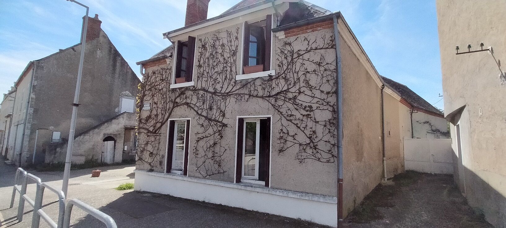 Maison de bourg de 111 m2, 2 chambres