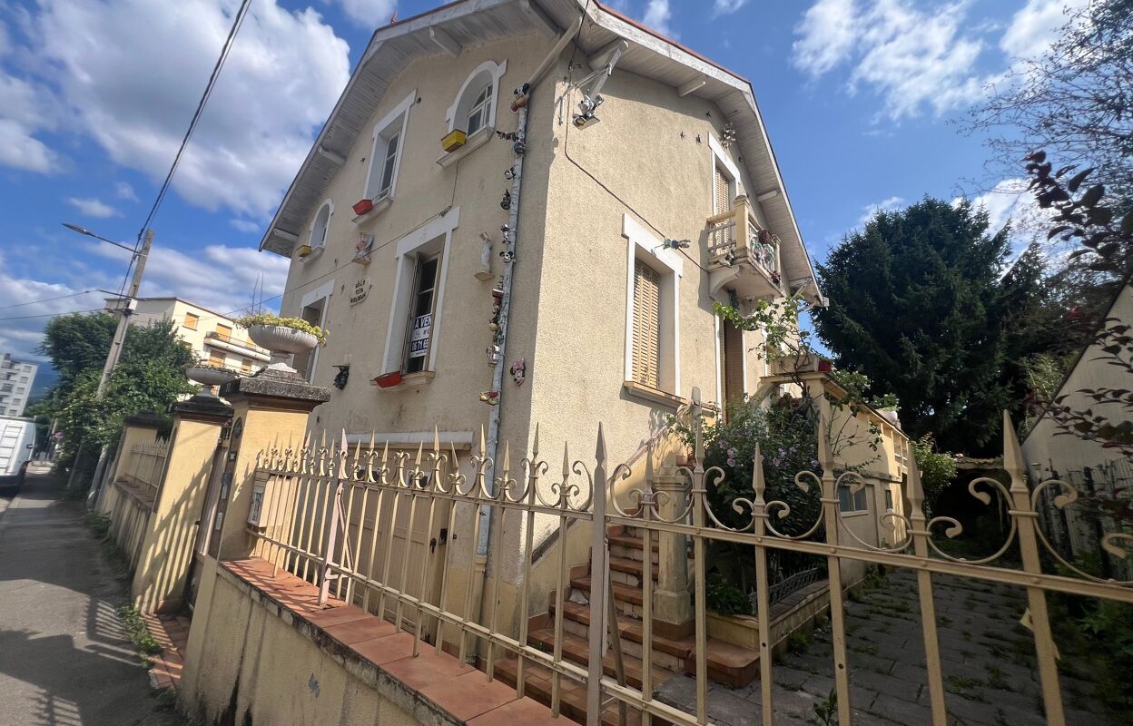 maison 8 pièces 159 m2 à vendre à Grenoble (38000)