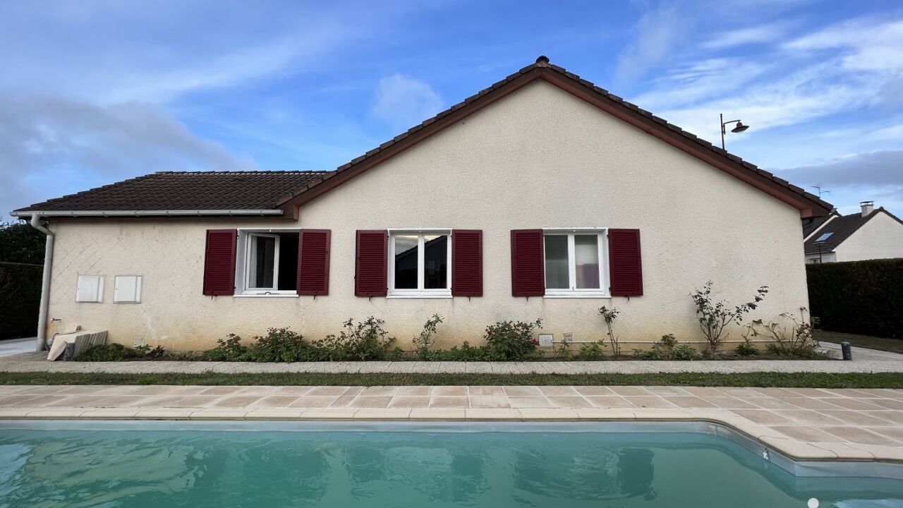 maison 4 pièces 110 m2 à vendre à Saint-Pavace (72190)