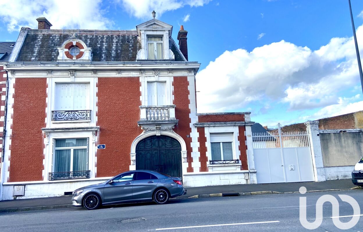 maison 11 pièces 310 m2 à vendre à Saint-Quentin (02100)