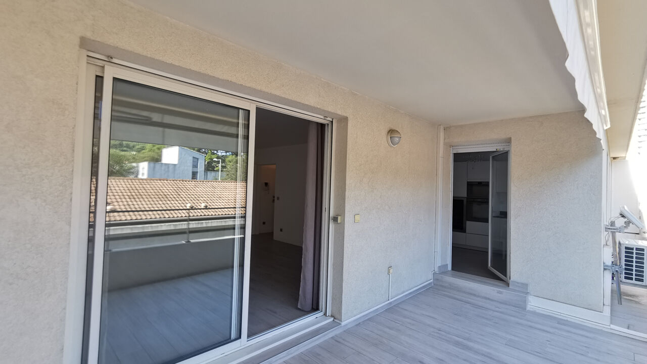 appartement 5 pièces 107 m2 à louer à Marseille 9 (13009)