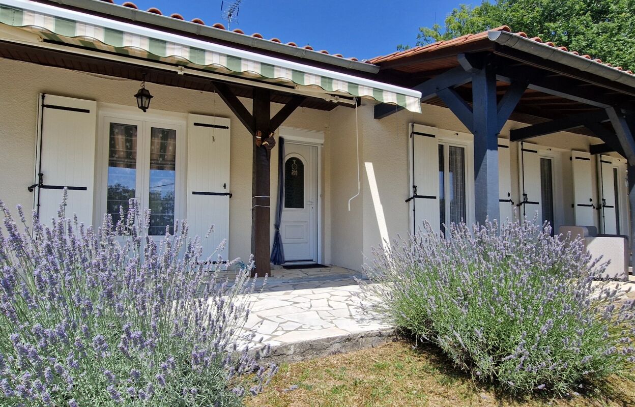 maison 5 pièces 95 m2 à vendre à Léguillac-de-l'Auche (24110)